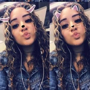 Meet your Posher, Eva